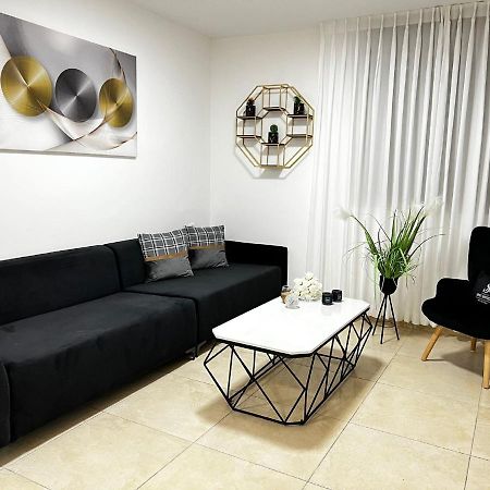 Spat Vip Apartment บัตยัม ภายนอก รูปภาพ